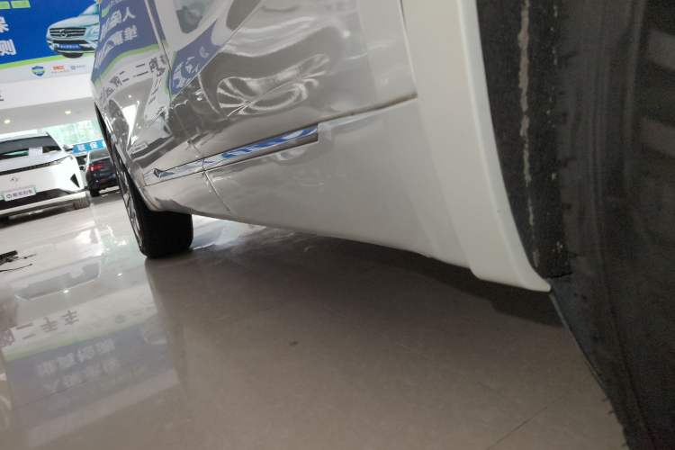 Used Cadillac XT6 2020 28T Six-Seater Luxury Version Left Side Sill