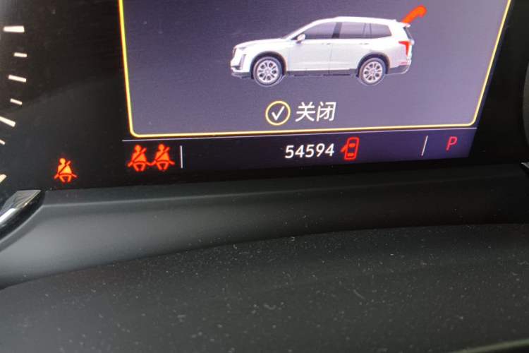 Used Cadillac XT6 2020 28T Six-Seater Luxury Version Odometer Close Up