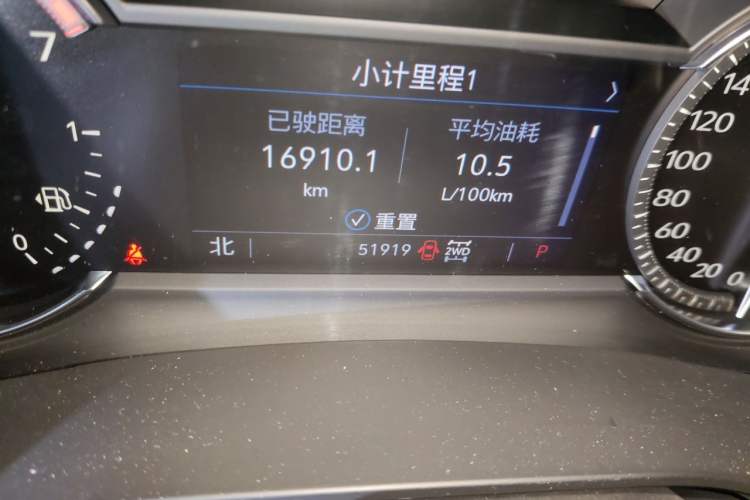 Used Cadillac XT6 2020 28T Six-Seater Four-Wheel-Drive Luxury Version Odometer Close Up