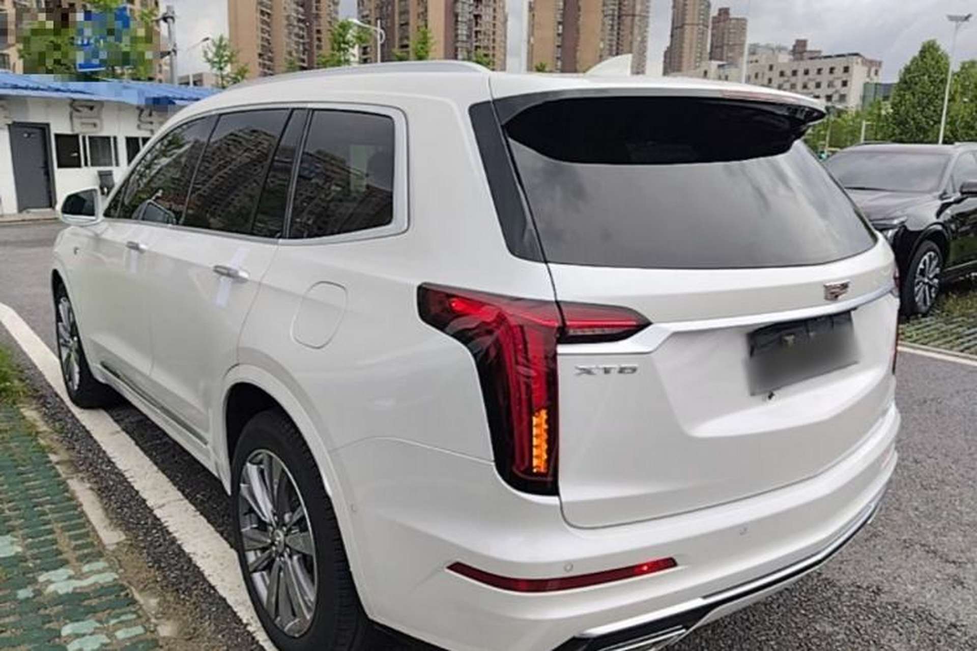 Used Cadillac XT6 2020 28T Six-Seater Luxury Version Rear Left 45 Deg