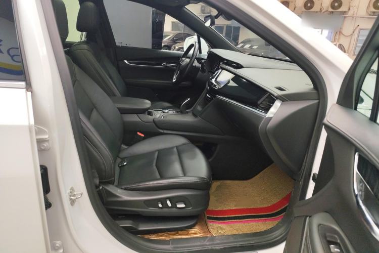 Used Cadillac XT6 2020 28T Seven-Seater Luxury Version Right Front Seat