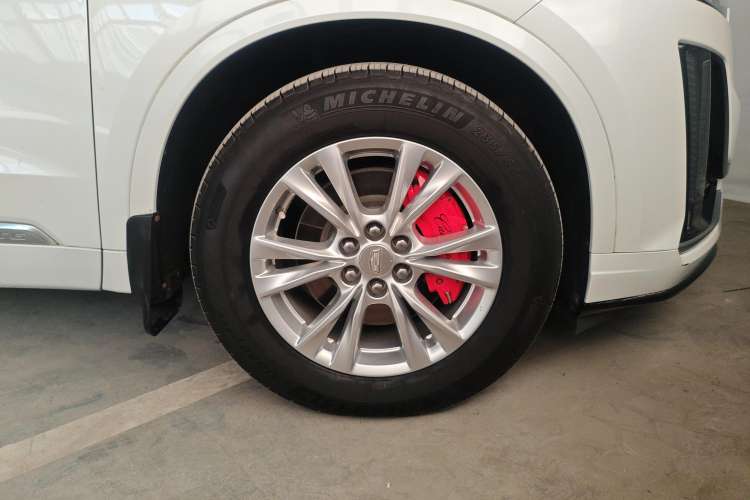 Used Cadillac XT6 2020 28T Seven-Seater Fashion Edition Right Front Wheel Hub