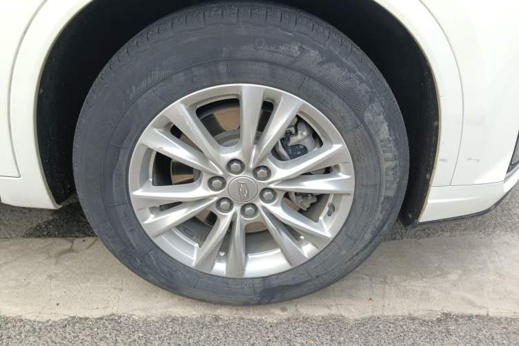 Used Cadillac XT6 2020 28T Six-Seater Fashion Edition Right Front Wheel Hub