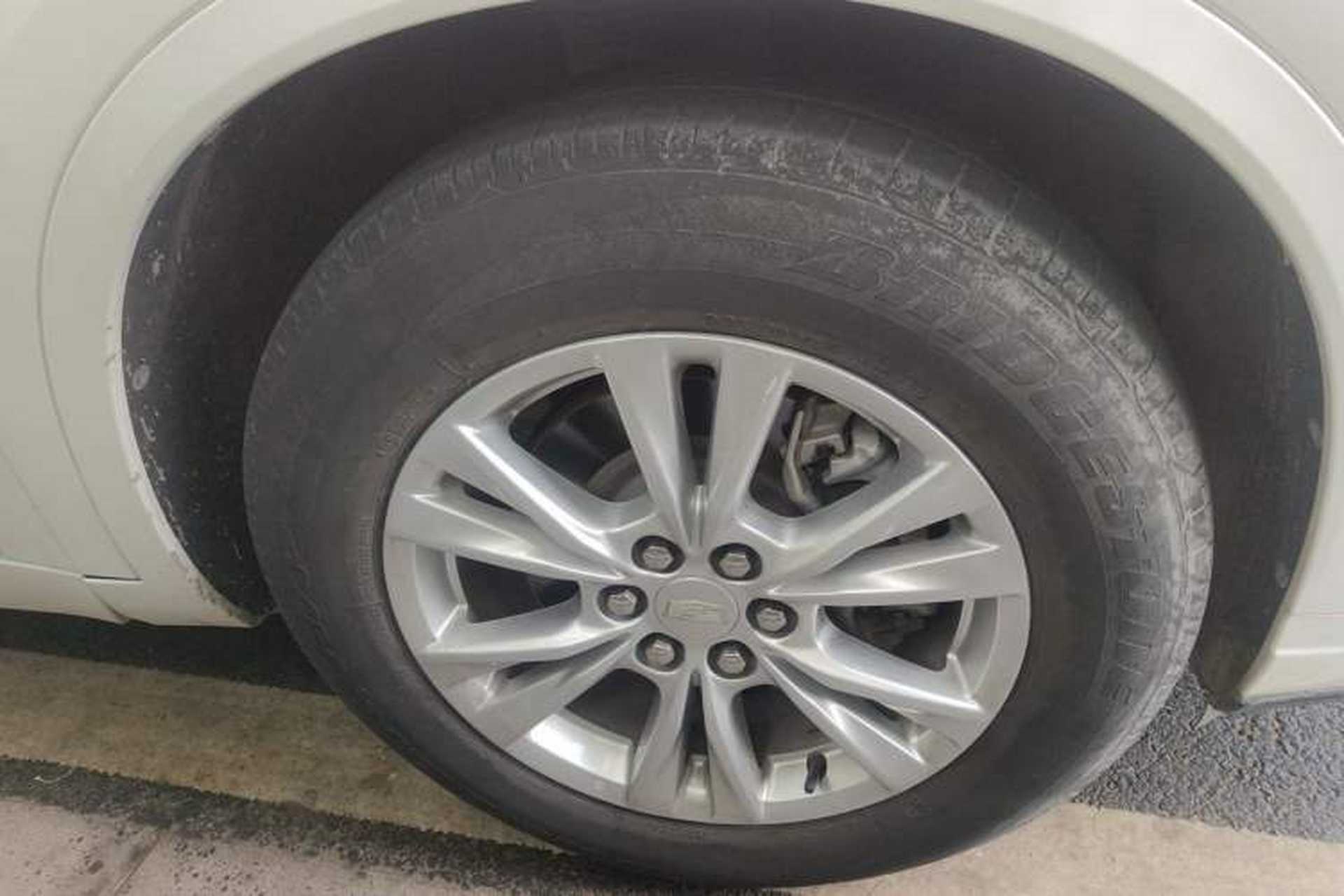 Used Cadillac XT6 2020 28T 7-Seater Four-Wheel Drive Luxury Version Right Front Wheel Hub