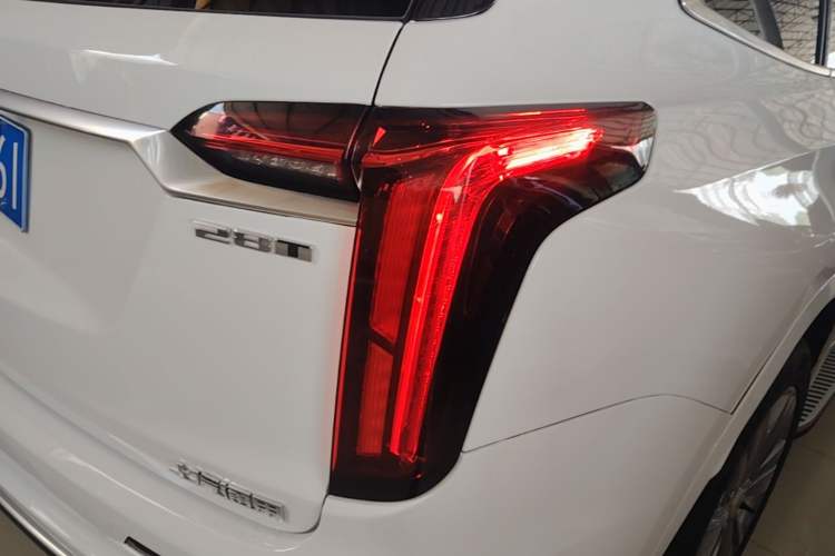 Used Cadillac XT6 2020 28T Six-Seater Luxury Version Right Rear Taillight