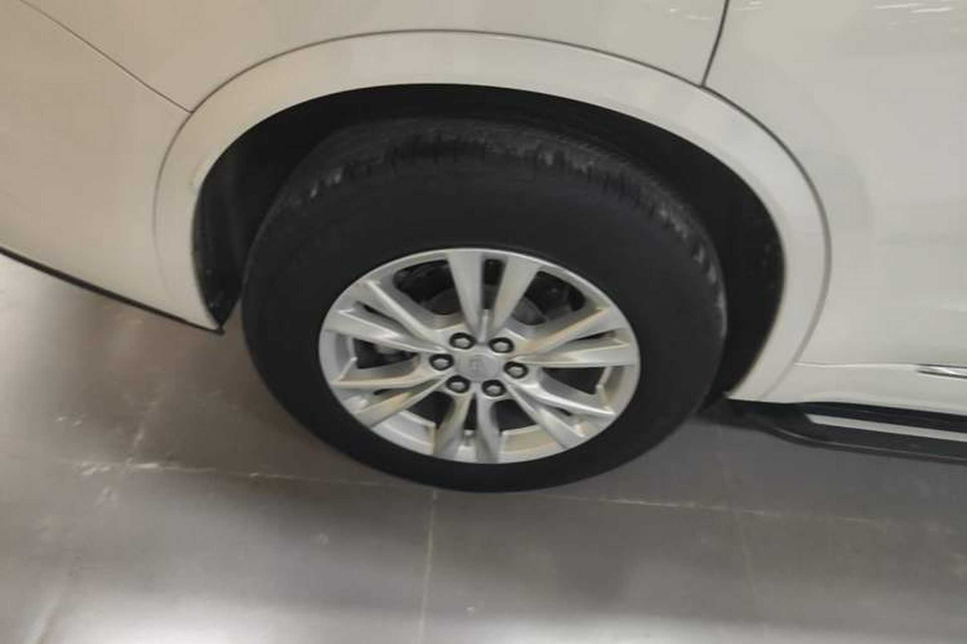 Used Cadillac XT6 2020 28T 7-Seater Four-Wheel Drive Luxury Version Right Rear Wheel Hub
