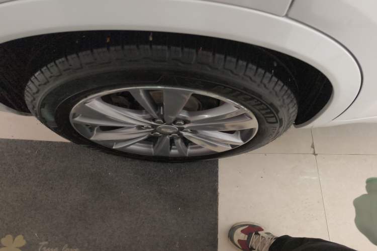Used Cadillac XT6 2020 28T Six-Seater Luxury Version Right Rear Wheel Hub