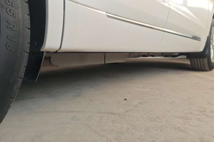 Used Cadillac XT6 2020 28T Seven-Seater Fashion Edition Right Side Sill