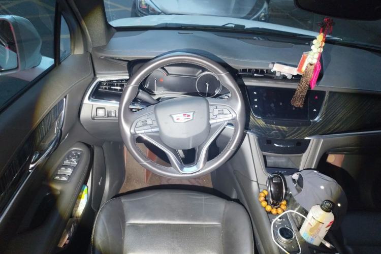 Used Cadillac XT6 2020 28T Six-Seater Four-Wheel-Drive Luxury Version Steering Wheel