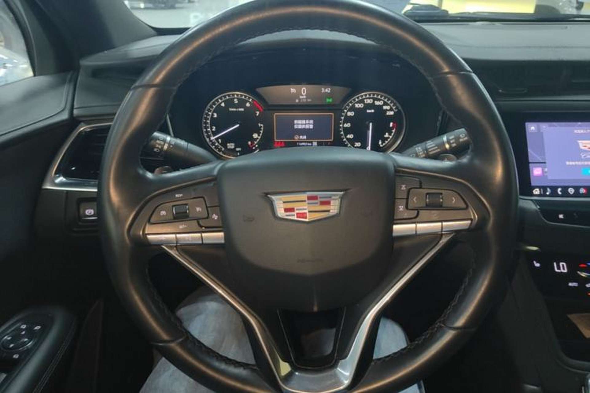 Used Cadillac XT6 2020 28T 7-Seater Four-Wheel Drive Luxury Version Steering Wheel