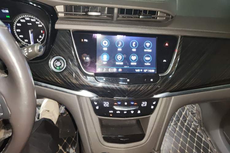 Used Cadillac XT6 2021 28T 7-Seater Four-Wheel Drive Luxury Version Audio And AC Panel