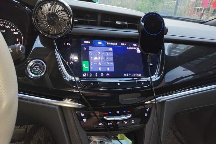 Used Cadillac XT6 2021 2.0T Six-Seater Four-Wheel-Drive Luxury Version Audio And AC Panel