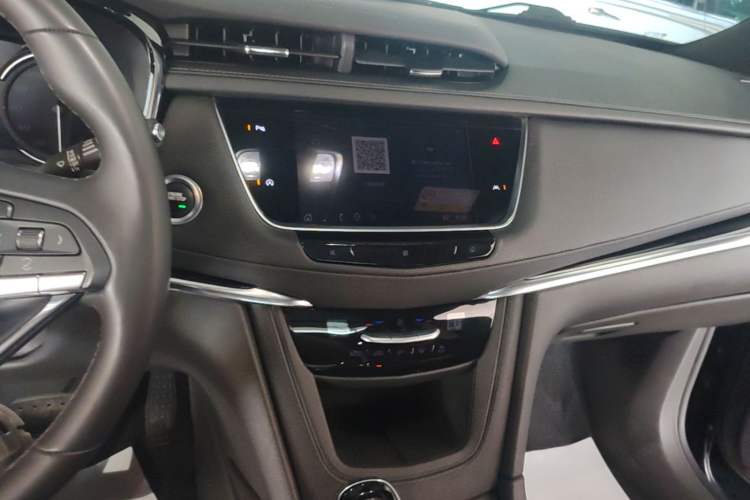 Used Cadillac XT6 2021 28T Six-Seater Fashion Edition Audio And AC Panel