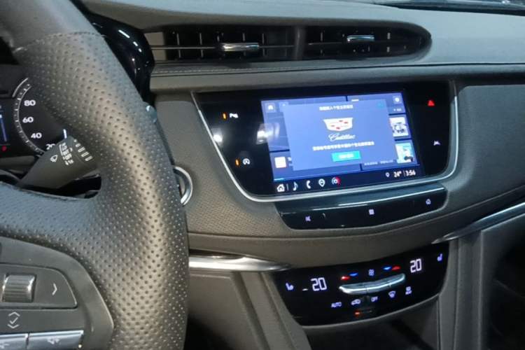 Used Cadillac XT6 2021 2.0T Seven-Seater Four-Wheel Drive Luxury Version Audio And AC Panel