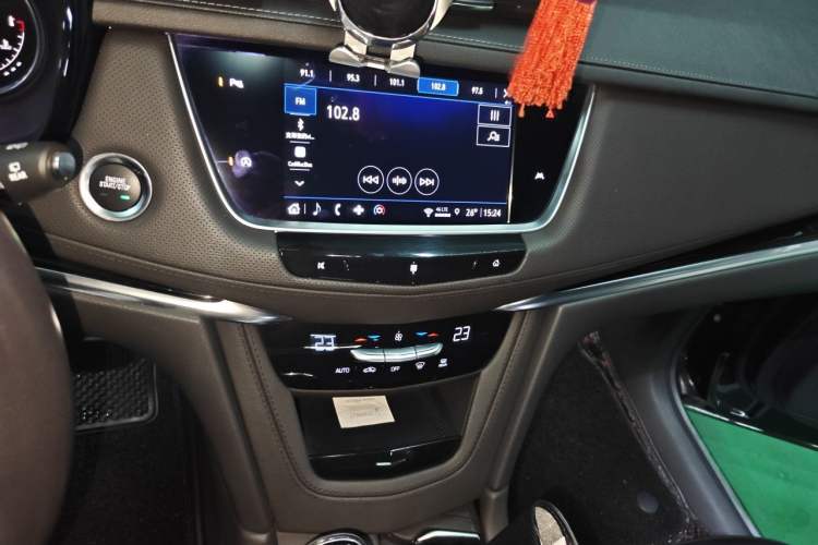 Used Cadillac XT6 2021 28T Six-Seater Fashion Edition Audio And AC Panel
