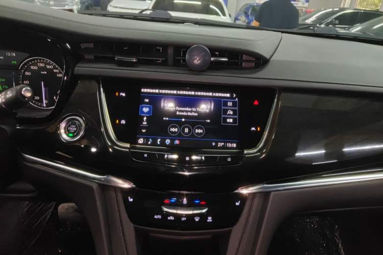 Used Cadillac XT6 2021 28T Six-Seater Luxury Version Audio And AC Panel
