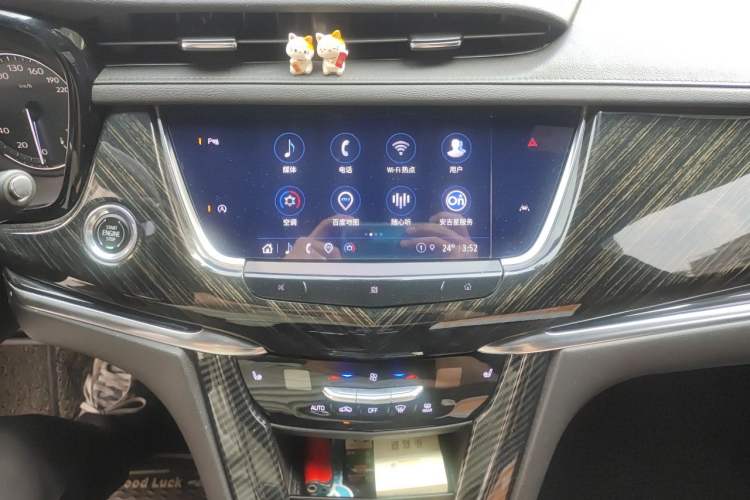Used Cadillac XT6 2021 2.0T 6-Seater Two-Wheel Drive Luxury Version Audio And AC Panel