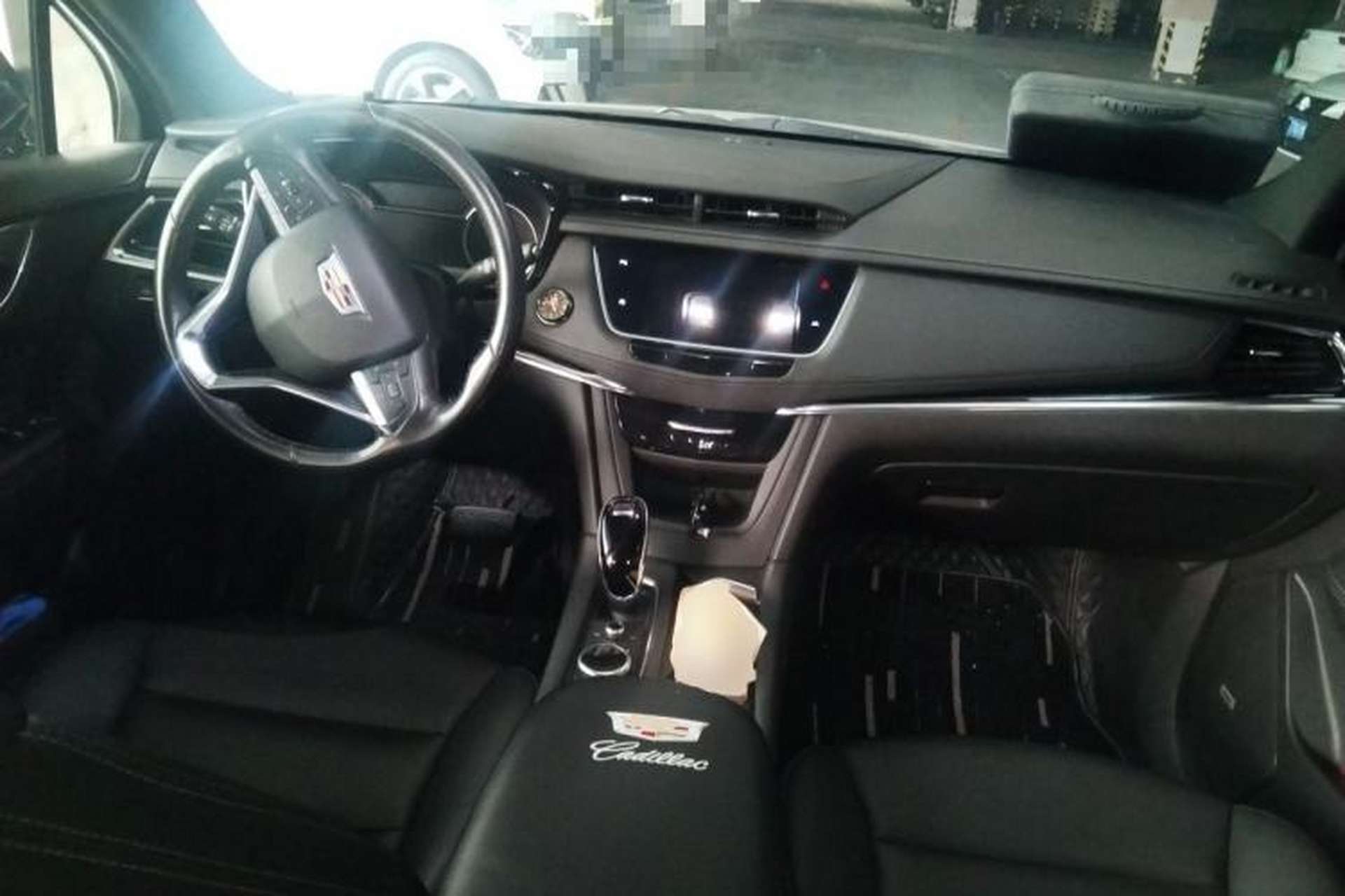 Used Cadillac XT6 2021 28T Six-Seater Four-Wheel-Drive Fashion Edition Center Console