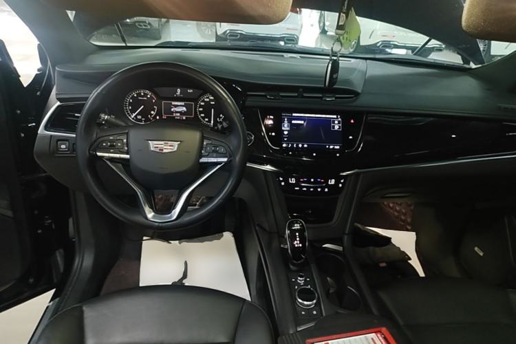 Used Cadillac XT6 2021 2.0T Six-Seater Four-Wheel-Drive Luxury Version Center Console