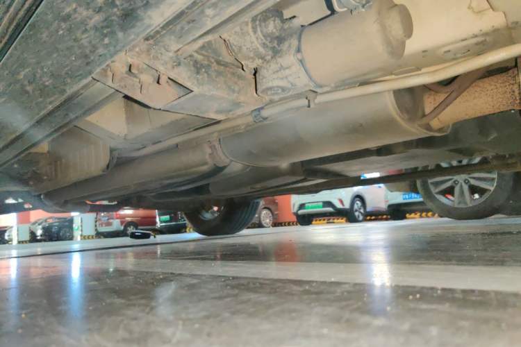 Used Cadillac XT6 2021 28T Six-Seater Four-Wheel-Drive Luxury Version Chassis Front Right