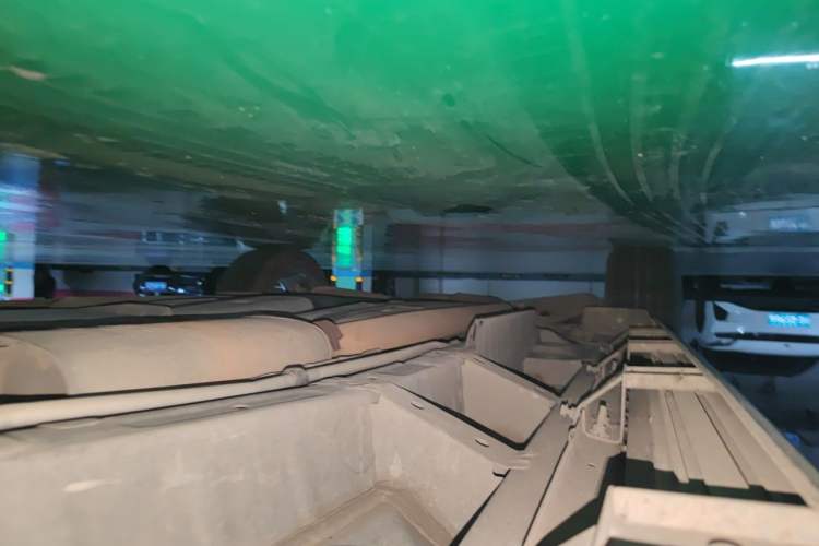 Used Cadillac XT6 2021 28T Six-Seater Four-Wheel-Drive Luxury Version Chassis Front Right
