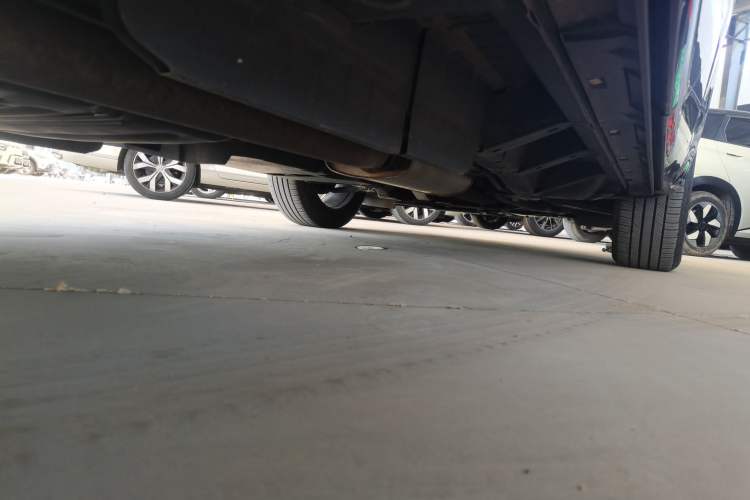 Used Cadillac XT6 2021 2.0T 6-Seater Two-Wheel Drive Luxury Version Chassis Rear Right