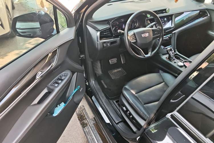 Used Cadillac XT6 2021 2.0T Six-Seater Four-Wheel-Drive Prestige Version Driver Seat