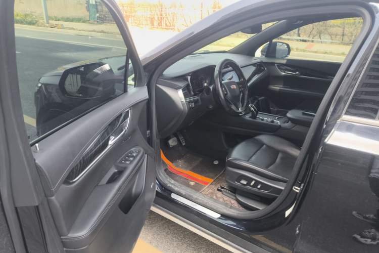 Used Cadillac XT6 2021 28T Six-Seater Four-Wheel-Drive Luxury Version Driver Seat