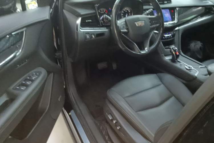 Used Cadillac XT6 2021 2.0T 6-Seater Two-Wheel Drive Luxury Version Driver Seat
