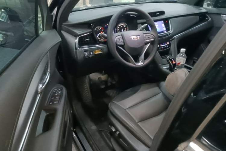 Used Cadillac XT6 2021 2.0T Seven-Seater Four-Wheel Drive Luxury Version Driver Seat