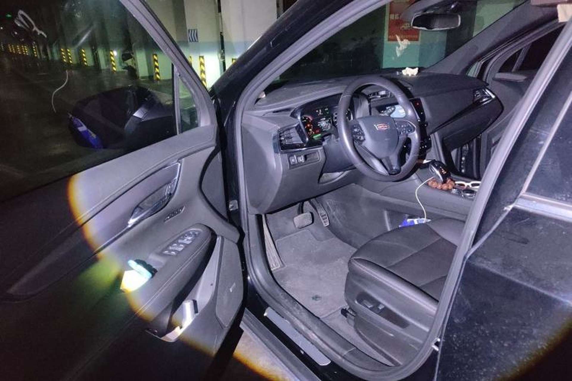 Used Cadillac XT6 2021 2.0T Seven-Seater Four-Wheel Drive Luxury Version Driver Seat
