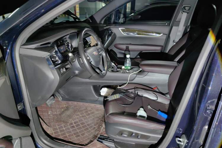 Used Cadillac XT6 2021 2.0T 7-Seater Two-Wheel-Drive Luxury Version Driver Seat