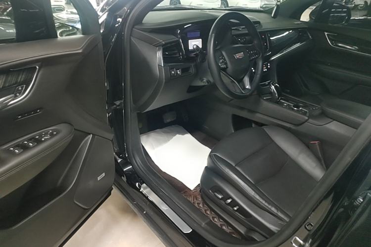 Used Cadillac XT6 2021 2.0T Six-Seater Four-Wheel-Drive Luxury Version Driver Seat