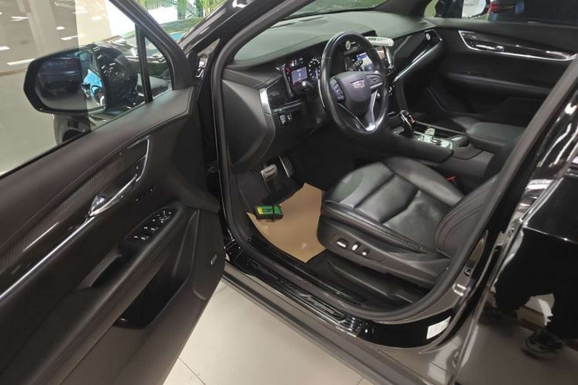 Used Cadillac XT6 2021 28T Six-Seater Luxury Sporty Enjoy-the-Comfort Safety Edition Driver Seat
