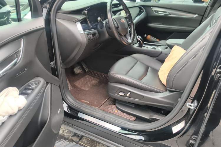 Used Cadillac XT6 2021 28T Six-Seater Four-Wheel-Drive Fashion Edition Driver Seat