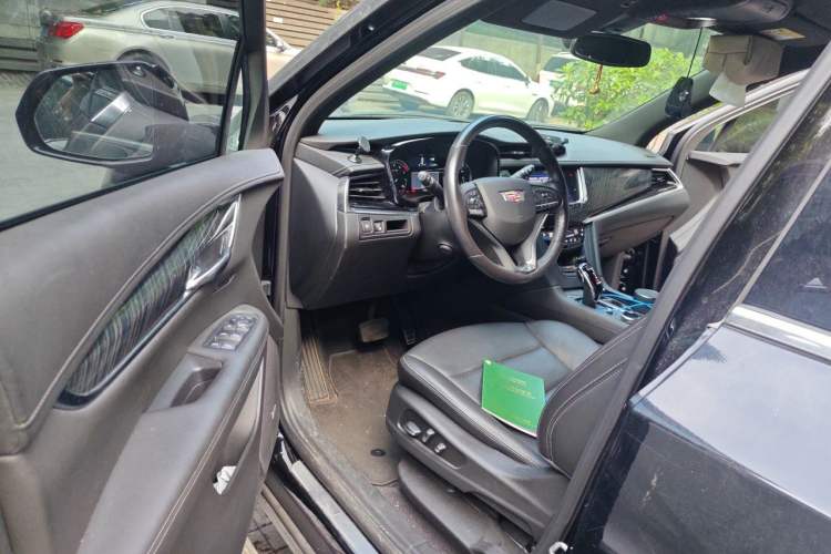Used Cadillac XT6 2021 2.0T Six-Seater Four-Wheel-Drive Luxury Version Driver Seat