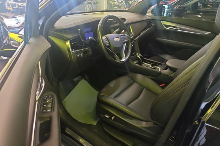 Used Cadillac XT6 2021 28T Six-Seater Fashion Edition Driver Seat