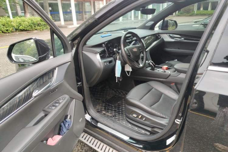 Used Cadillac XT6 2021 2.0T Six-Seater Four-Wheel-Drive Prestige Version Driver Seat