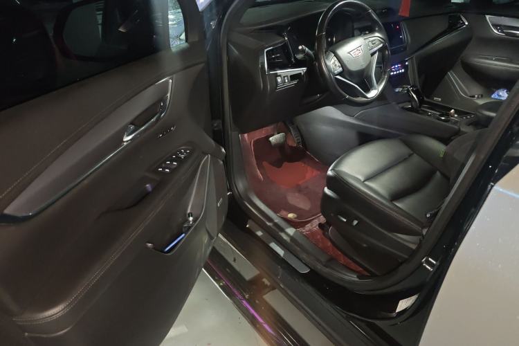 Used Cadillac XT6 2021 2.0T Six-Seater Four-Wheel-Drive Luxury Version Driver Seat