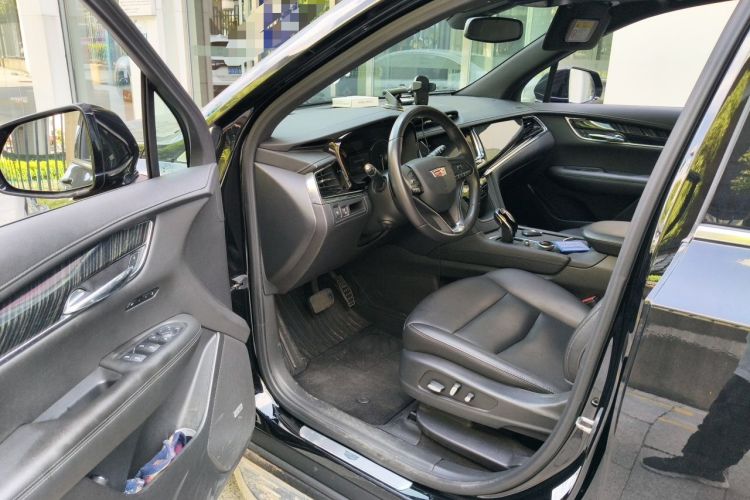 Used Cadillac XT6 2021 2.0T 6-Seater Two-Wheel Drive Luxury Version Driver Seat
