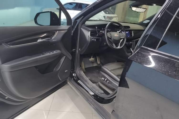 Used Cadillac XT6 2021 Revised Version 2.0T 6-Seater Four-Wheel Drive Premium Edition Driver Seat
