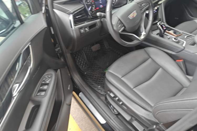 Used Cadillac XT6 2021 2.0T 7-Seater Two-Wheel-Drive Luxury Version Driver Seat