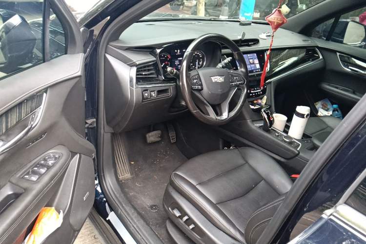 Used Cadillac XT6 2021 2.0T 7-Seater Two-Wheel-Drive Luxury Version Driver Seat