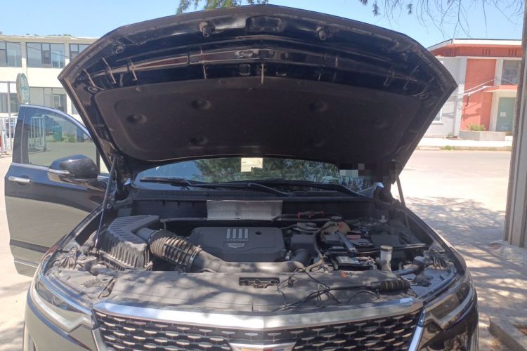 Used Cadillac XT6 2021 2.0T Six-Seater Four-Wheel-Drive Platinum Edition Engine Bay