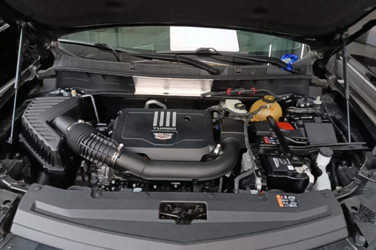 Used Cadillac XT6 2021 2.0T 6-Seater Two-Wheel Drive Luxury Version Engine Bay
