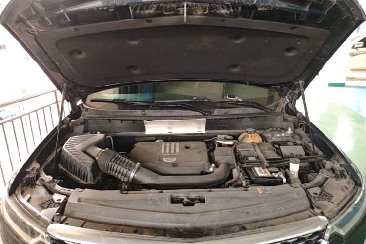 Used Cadillac XT6 2021 28T Six-Seater Four-Wheel-Drive Luxury Version Engine Bay