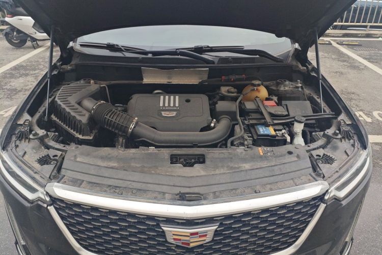 Used Cadillac XT6 2021 2.0T 7-Seater Two-Wheel-Drive Luxury Version Engine Bay