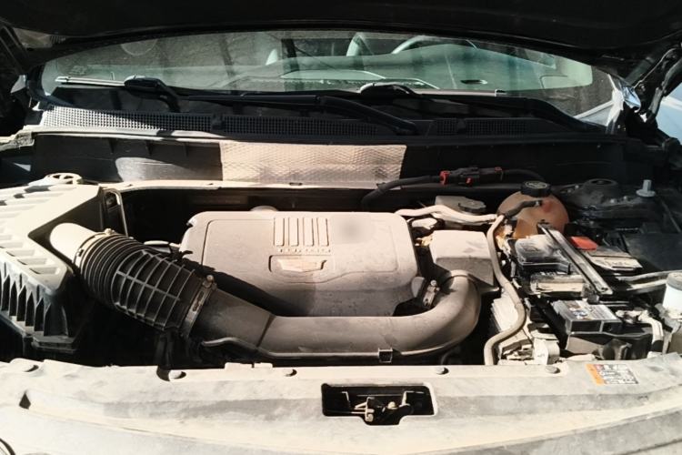 Used Cadillac XT6 2021 2.0T Six-Seater Four-Wheel-Drive Luxury Version Engine Bay