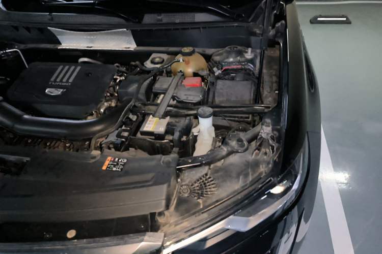 Used Cadillac XT6 2021 28T 7-Seater Four-Wheel Drive Luxury Version Engine Bay Left