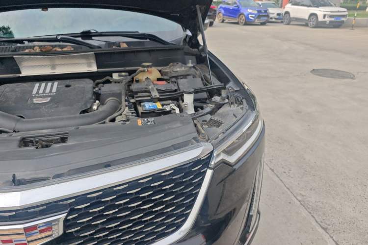 Used Cadillac XT6 2021 28T Six-Seater Four-Wheel-Drive Luxury Version Engine Bay Left